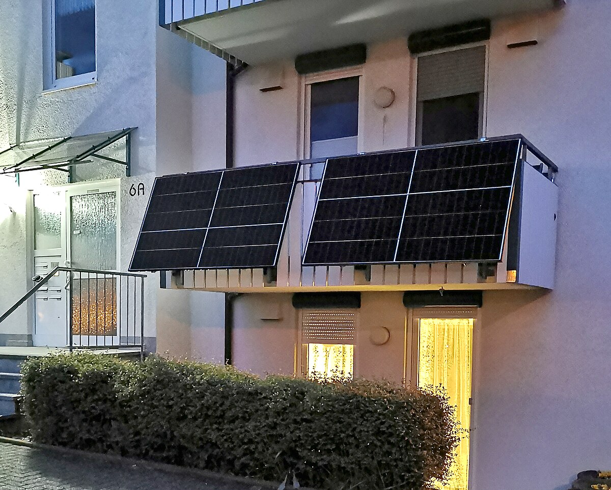 Mini photovoltaic system on a balcony in Tauberbischofsheim, Germany